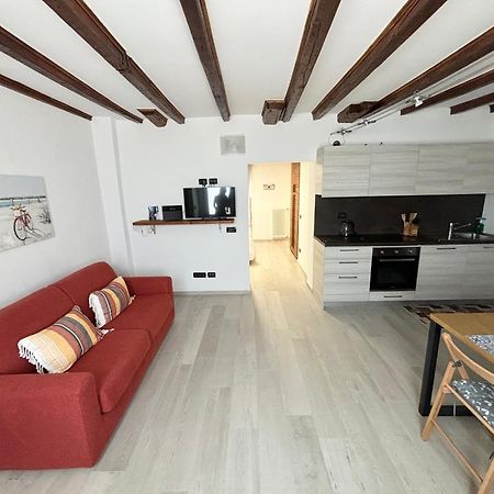 コモLa Casa Di Aleアパートメント エクステリア 写真